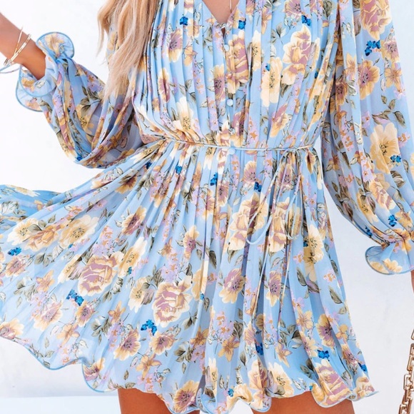 FIORELLAS JARDINE PLEATED ROMPER - Picture 4 of 5